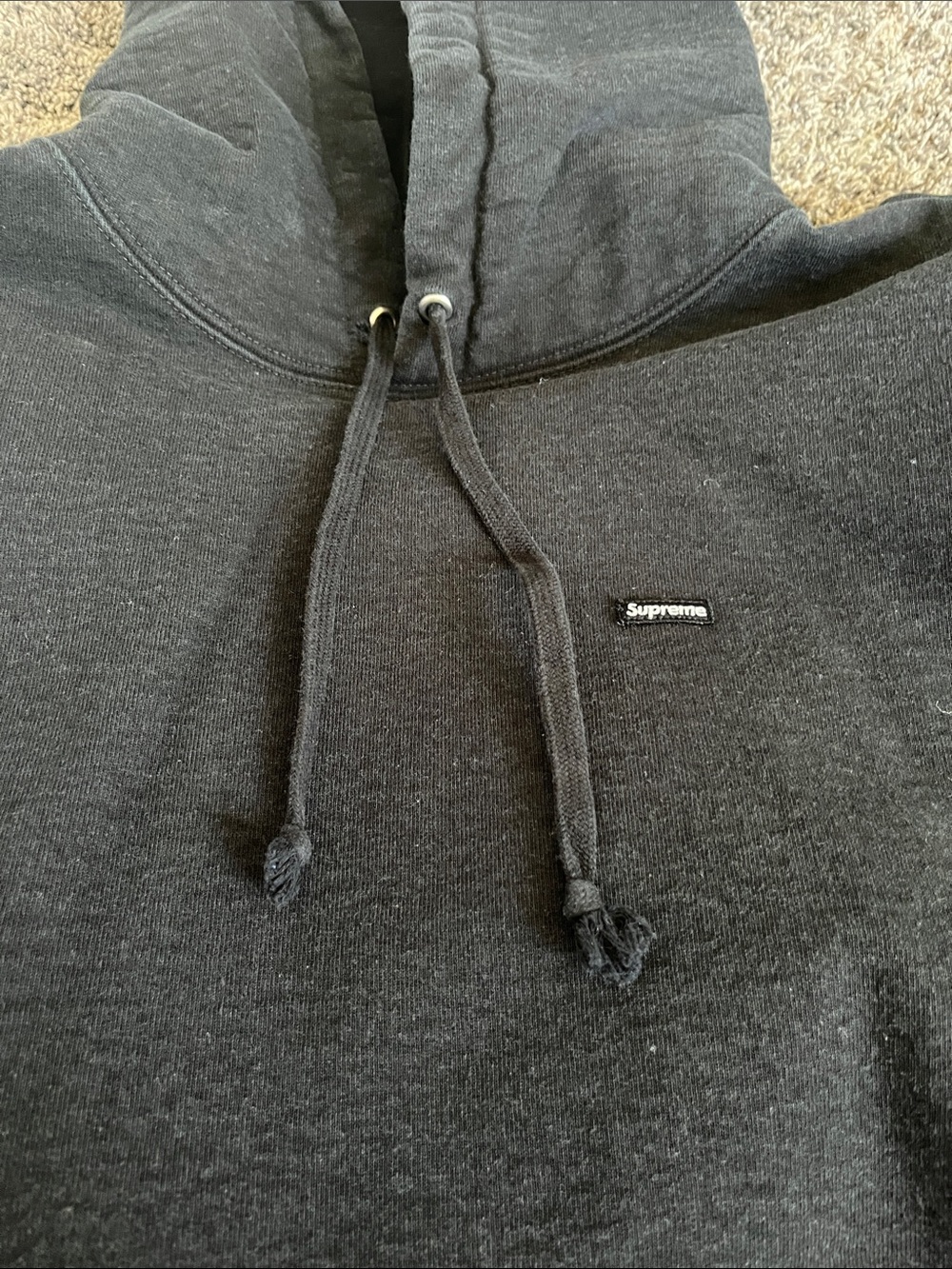 Supreme Black Small Logo Pullover Hoodie. Medium. Good condition.